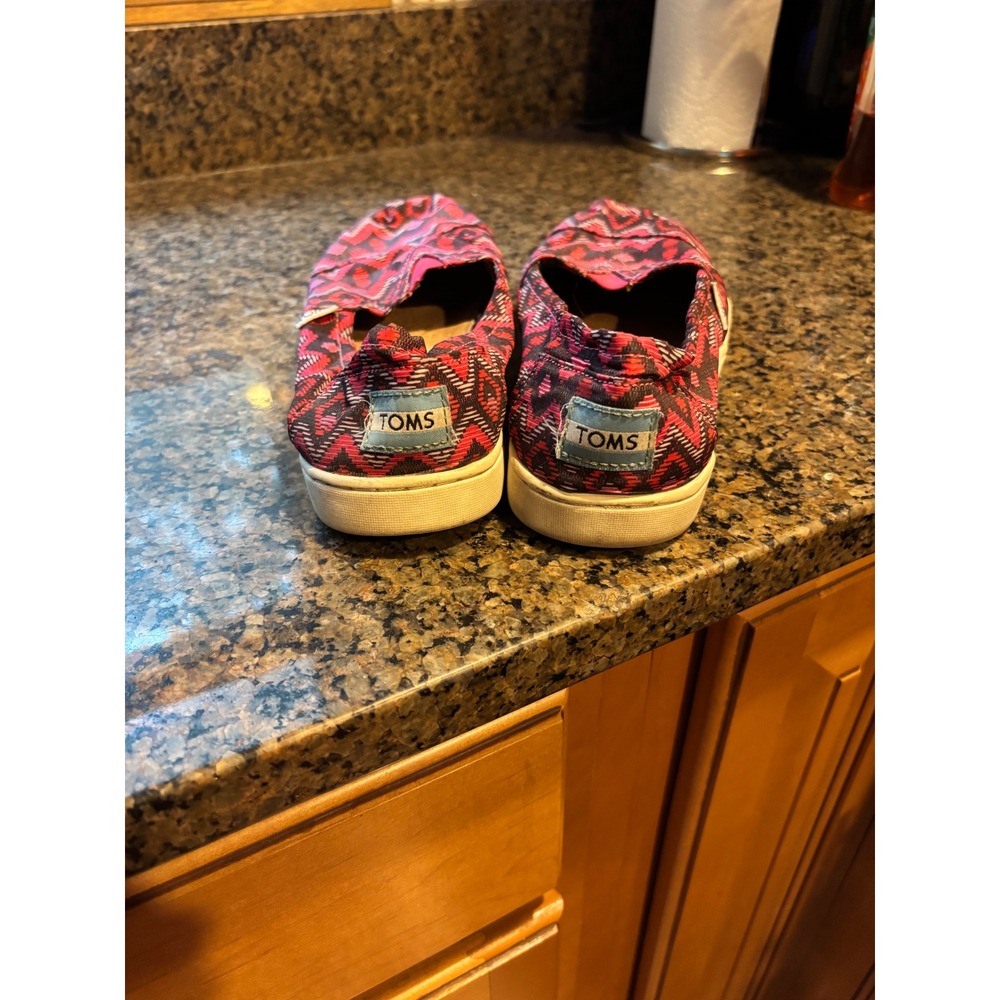 TOMS Kids Pink Black Geometric Ikat Canvas Slip On  Classic Alpargata Flat